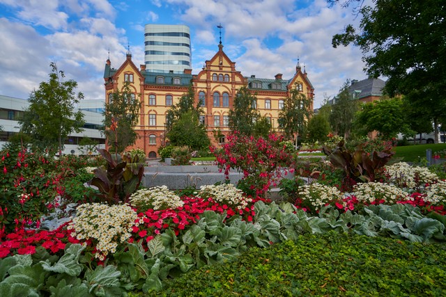 Tamron 16-30mm f2.8_28w.jpg