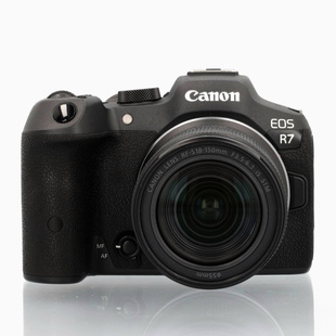EOS R7 kamerahus + RF-S 18-150mm f/3,5-6,3 IS STM (begagnad)
