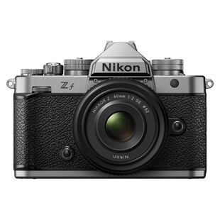 Z f, kamerahus - Silver + Nikkor Z 40mm f/2 SE