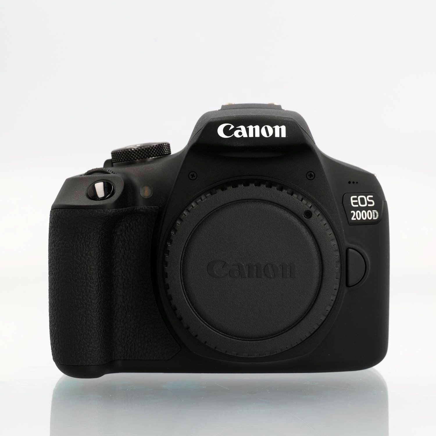 Canon EOS 2000D hus + EF-S 18-55mm f/3,5-5,6 III (begagnad)
