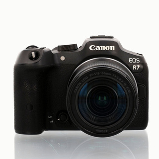 EOS R7 kamerahus + RF-S 18-150mm f/3,5-6,3 IS STM (begagnad)