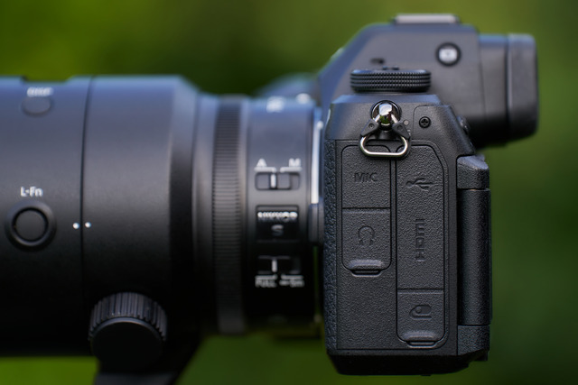 Z6 III side.jpg