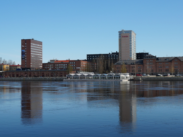 P1000023w.jpg