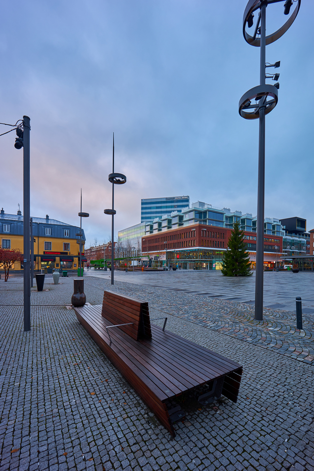 Samyang AF 14mm_ RF_15w.jpg