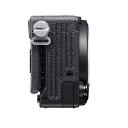 fp, kompakt fullformatskamera + grepp HG-11 + laddare BC-51 (begagnad)