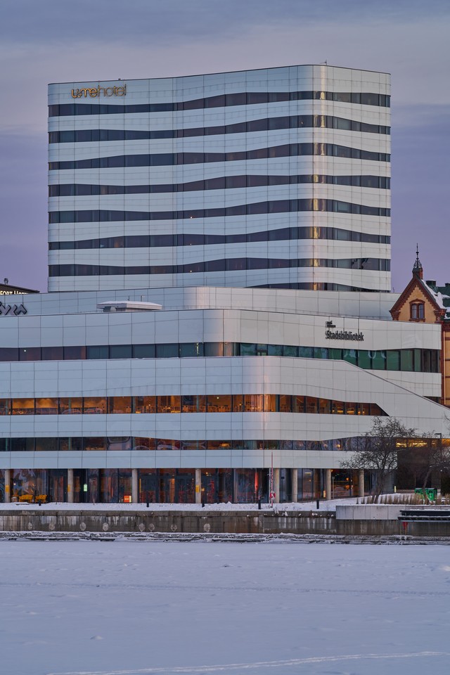 Sigma 200mm f2_4w.jpg