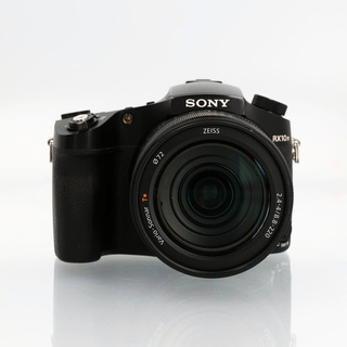 DSC-RX10 IV + extrabatteri NP-FW50 (begagnad)