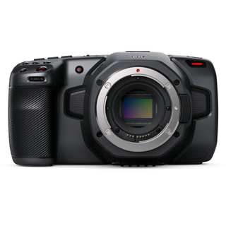 Pocket Cinema Camera 6K, 6K-kamera med EF-fattning + kamerabur Smallrig 2203 (begagnad)