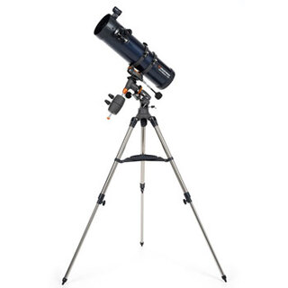 AstroMaster 130 EQ med mobiladapter och T2-Barlow