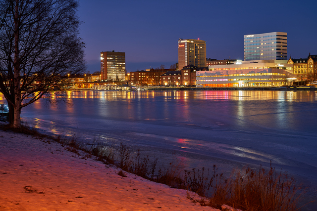 mitakon 50mm_16 f11w.jpg