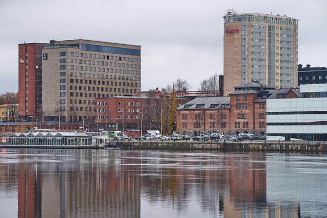 Sigma 135mm f1.4_14w.jpg