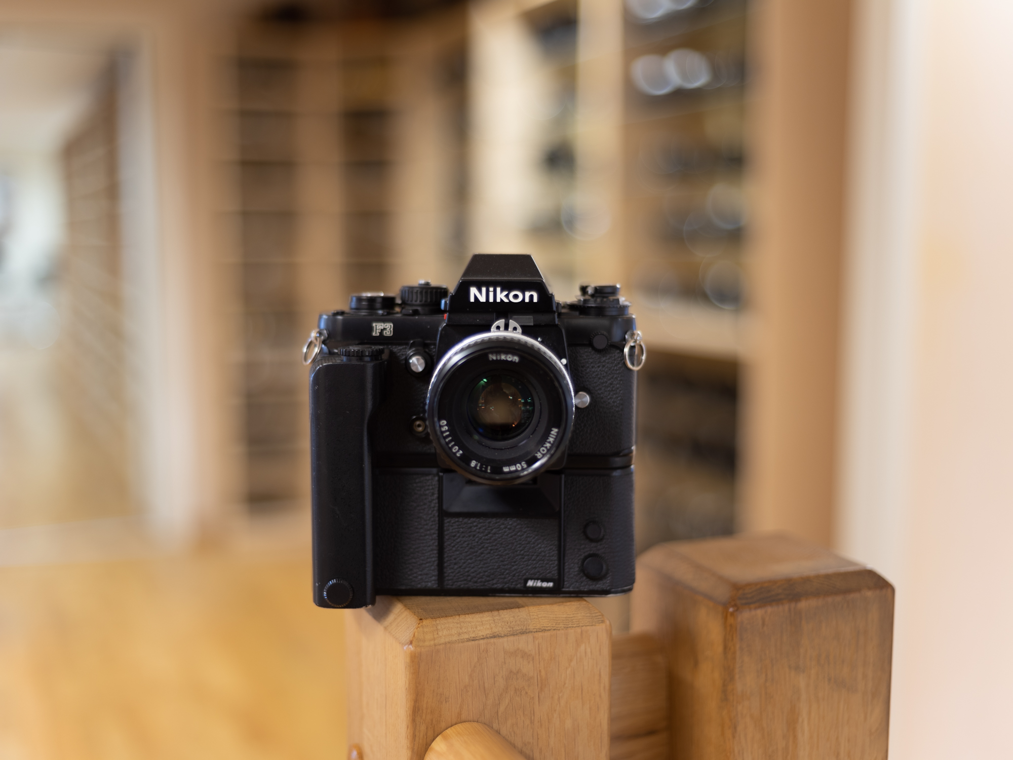 Nikon E50-1-4.jpg