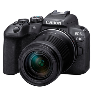 EOS R10 kamerahus + RF-S 18-150mm f/3,5-6,3 IS STM