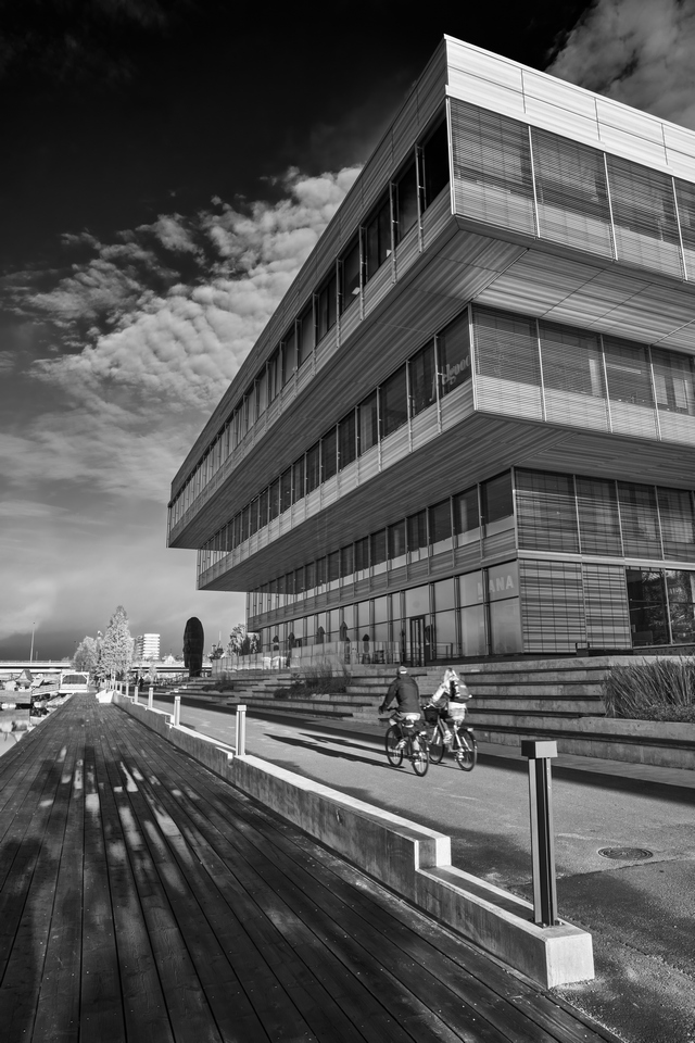 Viltrox 24mm f1.8_21w.jpg