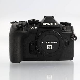E-M1 Mark II kamerahus Svart + batterigrepp HLD-9 + extra batteri (begagnad)