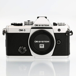 OM-3, kamerahus (begagnad) + SmallRig grepp (begagnad)