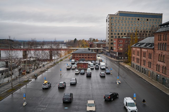 Sigma 35mm f1.2 II_18w.jpg