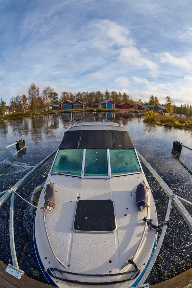 Sony FE 8-14mm f3.5 fisheye_27w.jpg