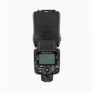 Speedlight SB-700 (begagnad)
