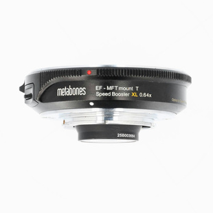 Adapter T för att använda Canon EF objektiv på Micro 4/3. Med Speedboosterfunktion, version XL 0,64x (begagnad)