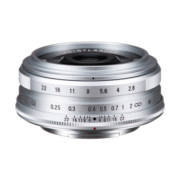 18mm f/2,8 Color Skopar Aspherical till Fujifilm X-fattning, silver