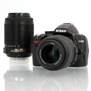 D3000 + af-s 18-55mm f/3,5-5,6 G VR + 55-200mm f/4-5,6 G ED VR (begagnad)