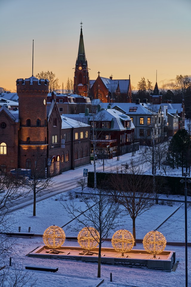 Viltrox 85mm f2 EVO_9w.jpg