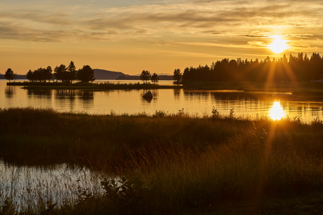 Samyang 85mm f1.4 FE II_34w.jpg