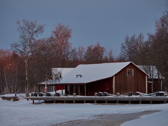 OM System 50-200mm f2.8_24w.jpg