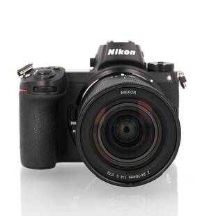 Z6 kamerahus + Nikkor Z 24-70/4 S (begagnad)