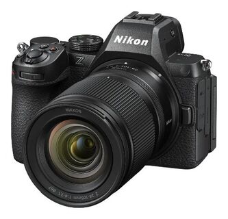Z5 II kamerahus + Nikkor Z 24-105mm f/4-7,1