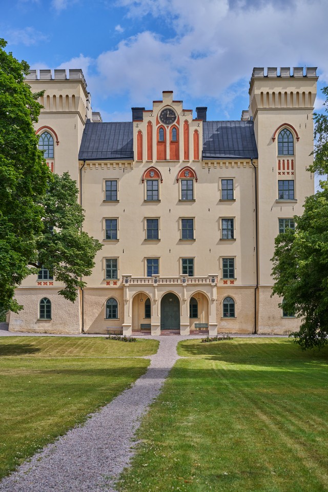 Sony FE 55mm f1.8_16w.jpg