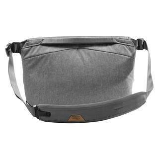 Everyday Sling 10L V2 - Ljusgrå