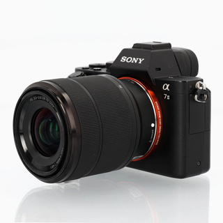 A7 II kamerahus + FE 28-70mm f/3,5-5,6 OSS (begagnad)