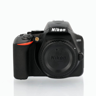 D3500 kamerahus + AF-P DX 18-55/3,5-5,6 G (begagnad)