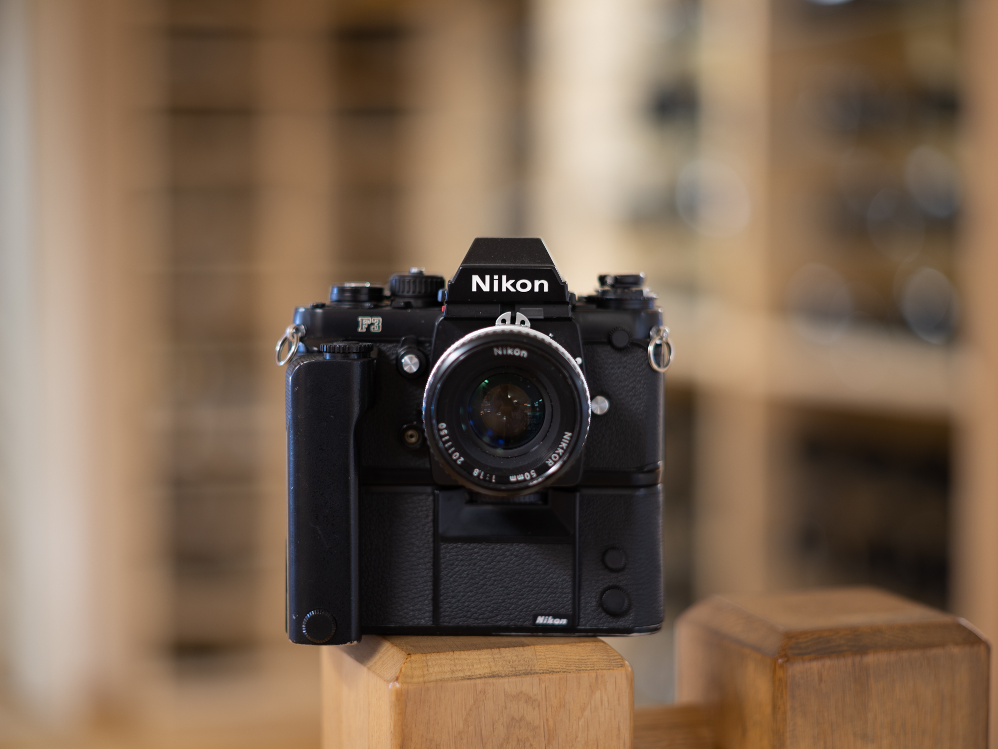 Nikon 85-1-2.jpg