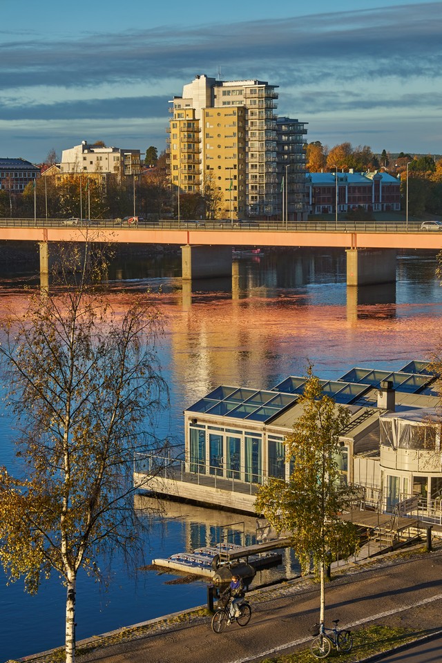 Viltrox 56mm f1.2_21w.jpg