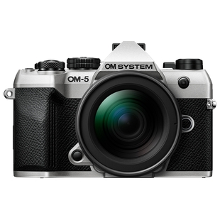 OM-5 II kamerahus - Silver + M.Zuiko 12-45mm f/4 PRO