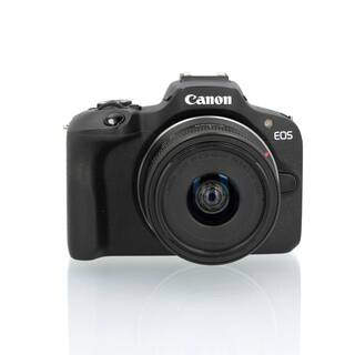 EOS R100 kamerahus + RF-S 18-45mm f/4,5-6,3 IS STM (begagnad)