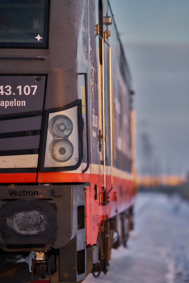 Sigma 200mm f2_8w.jpg