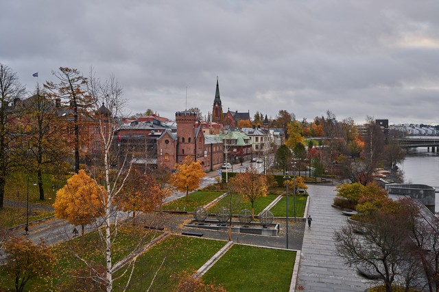 Sigma 35mm f1.2 II_20w.jpg