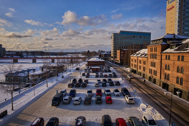 Sigma 15mm f1.4 DC_3w.jpg