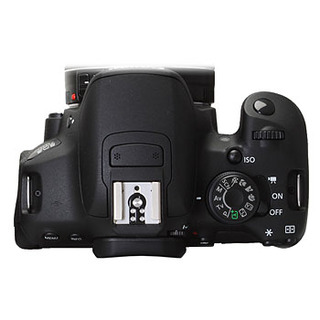 EOS 700D hus + EF-S 18-55/3,5-5,6 IS STM