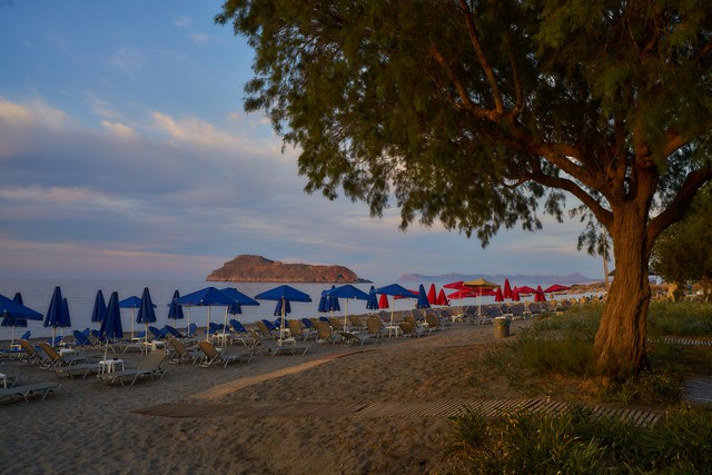 Voigtländer 28mm f1.5_26w.jpg