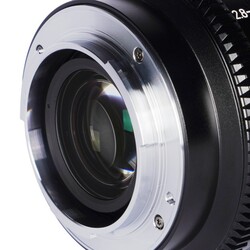 35mm T1,2 Cine Lens Nightwalker S35, för Canon RF-fattning - Svart