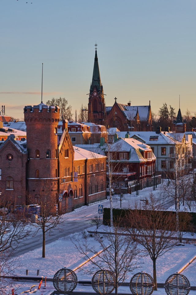 Viltrox 85mm f1.4 PRO_15w.jpg