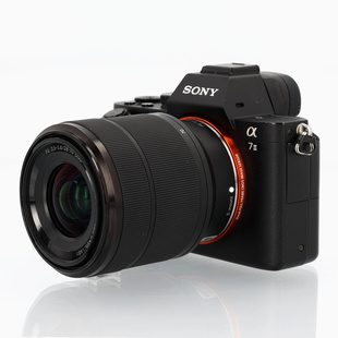 A7 II kamerahus + FE 28-70mm f/3,5-5,6 OSS (begagnad)
