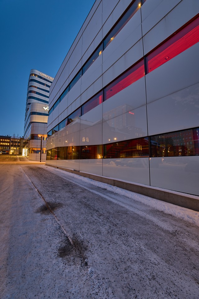 Canon RF 14mm f1.4L VCM_10w.jpg