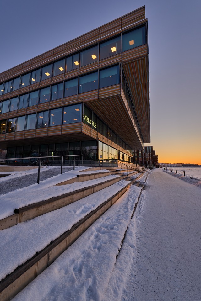 Canon RF 14mm f1.4L VCM_31w.jpg