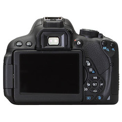 EOS 700D hus + EF-S 18-55/3,5-5,6 IS STM